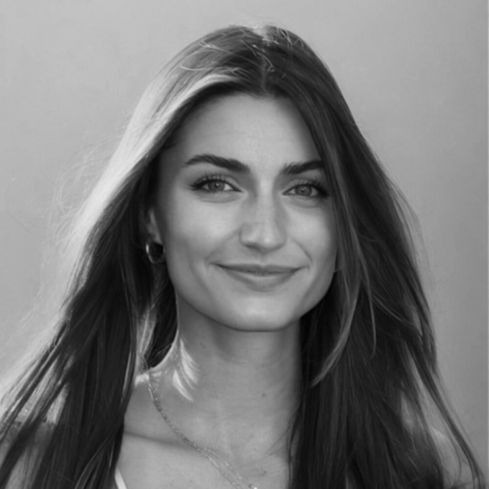 Meet your Posher, Alexandra